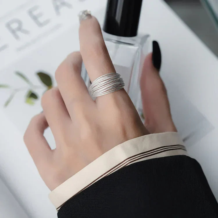 Lyara Verstelbare Ring - Verfijnd gelaagd design, perfect als subtiel statement voor elke dag.