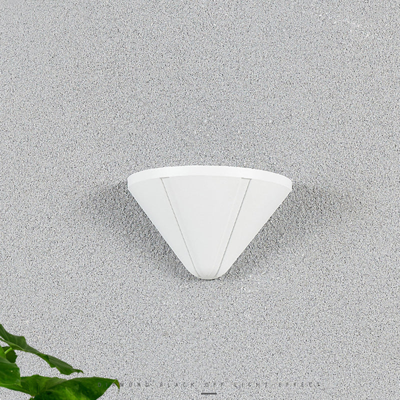 Lumière Royale - Elegante LED-Wandlicht