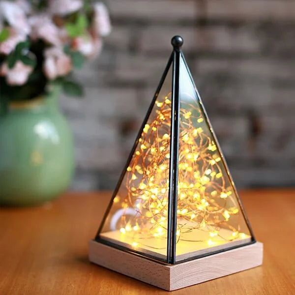 VivaLume - Elegante Piramide-Tafellamp met verlichting