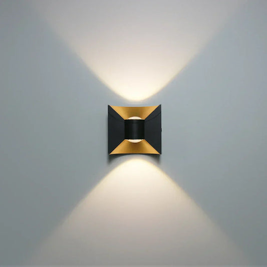 Nocta Wandlamp – Elegante LED-buitenverlichting voor een sfeervolle tuin
