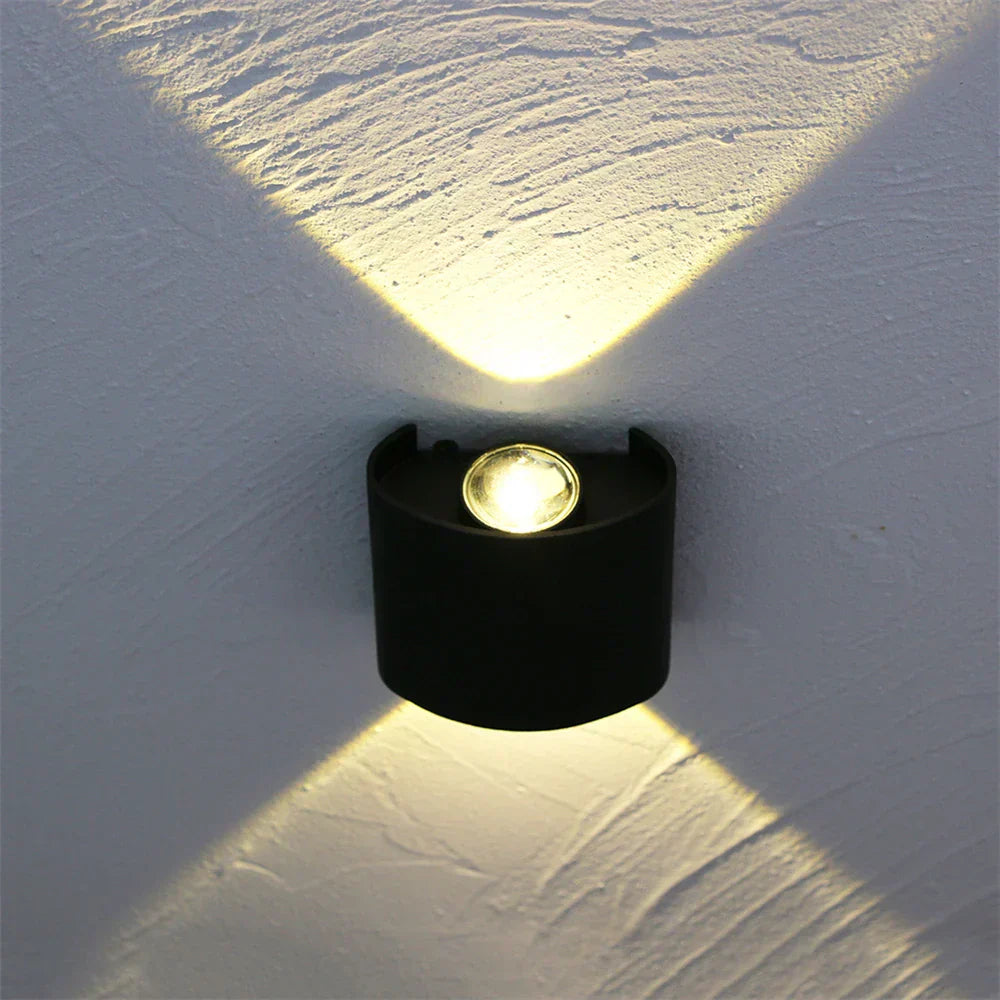 AuraLux Wandlamp – Stijlvolle LED wandlamp voor een elegante en gemakkelijke montage