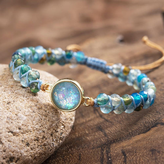 Nayra Bracelet – Elegantie met de rust van blauwe opaal.
