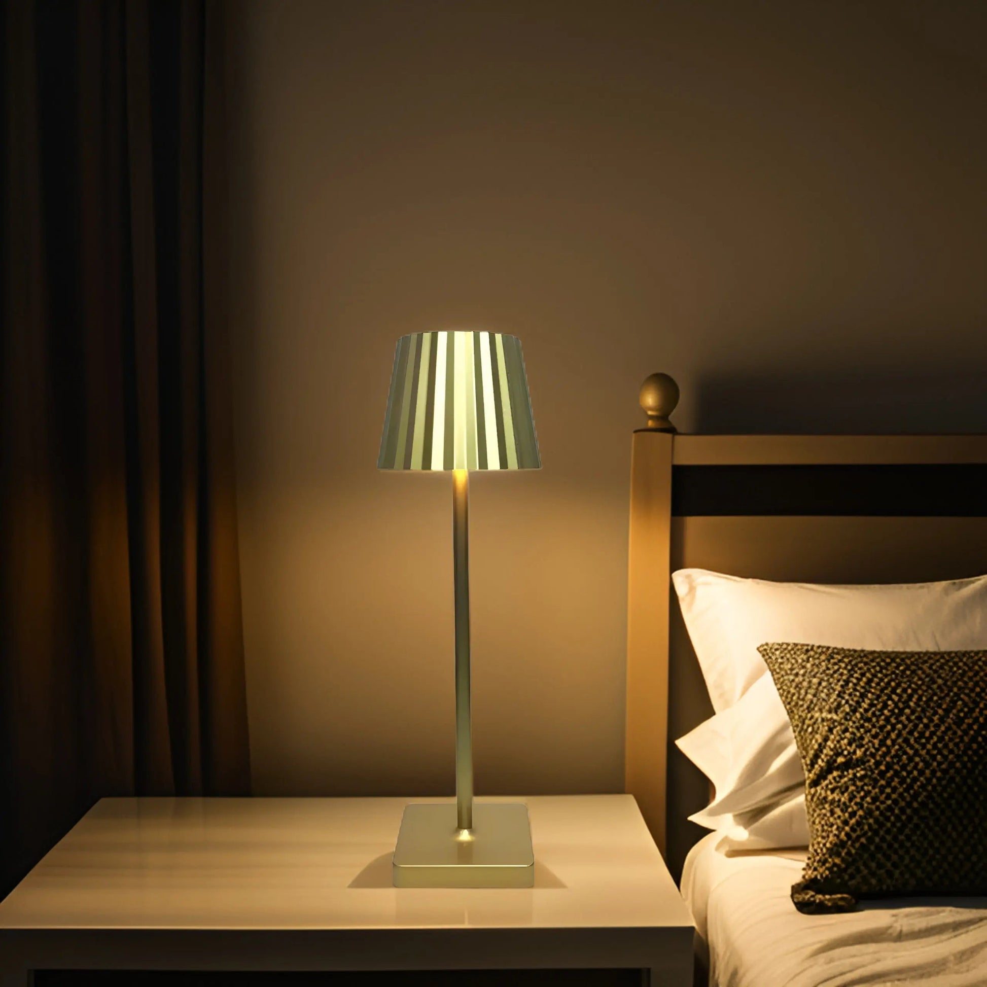 tafellamp modern goud
