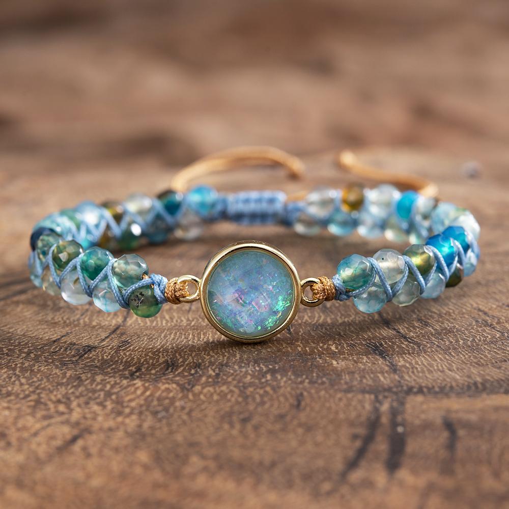 Nayra Bracelet – Elegantie met de rust van blauwe opaal.