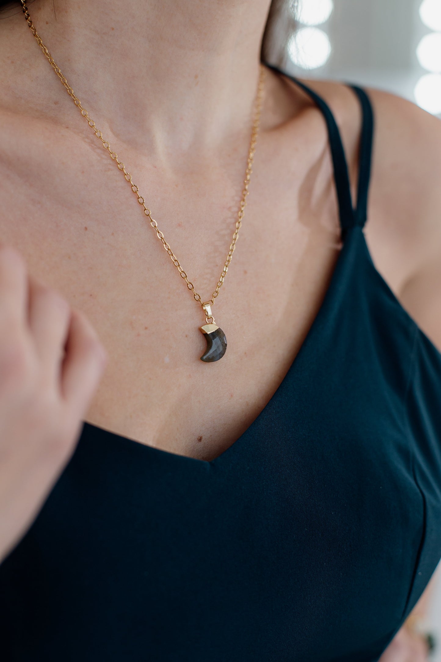 Lunara – Maansteen Healing Ketting