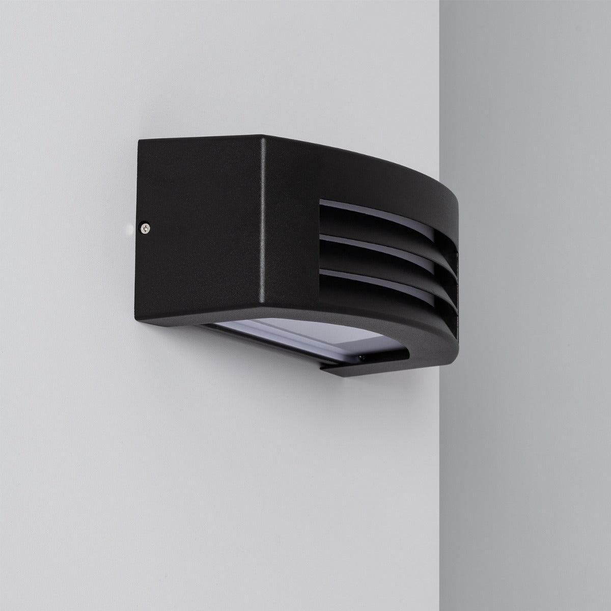 LumaÉlite – Luxe Buitenwandlamp met Stijlvolle LED-verlichting
